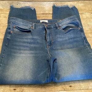 Soho Women's Distressed Hem Ankle Jeans - Blue